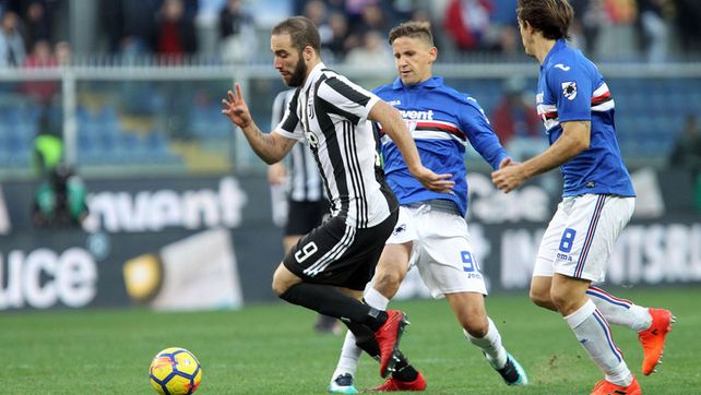 Pipita Higua&iacute;n podr&iacute;a jugar con su hermano en Estados Unidos.