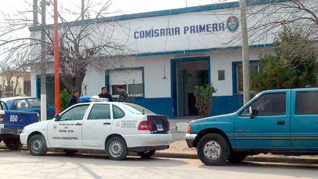 Un pibe se cansó de vender drogas y fue hasta la comisaría para entregar marihuana y cocaína