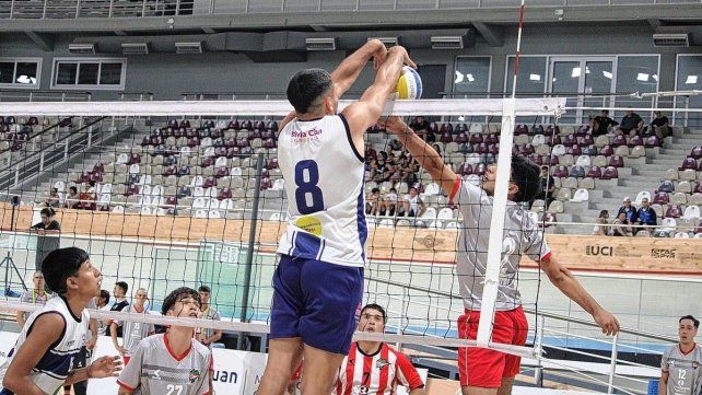 Los Lobos ganaron el cuarto partido en la Liga Masculina que se juega en San Juan.