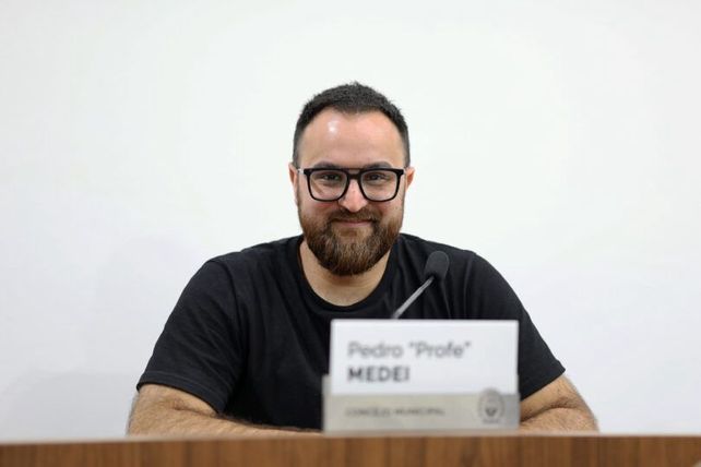 El Profe Medei pidió frenar la remoción de fuente de la plaza Colón y que se escuche a los vecinos