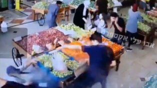 Un sofisticado ataque hizo explotar miles de beepers de Hezbolá en Líbano y Siria