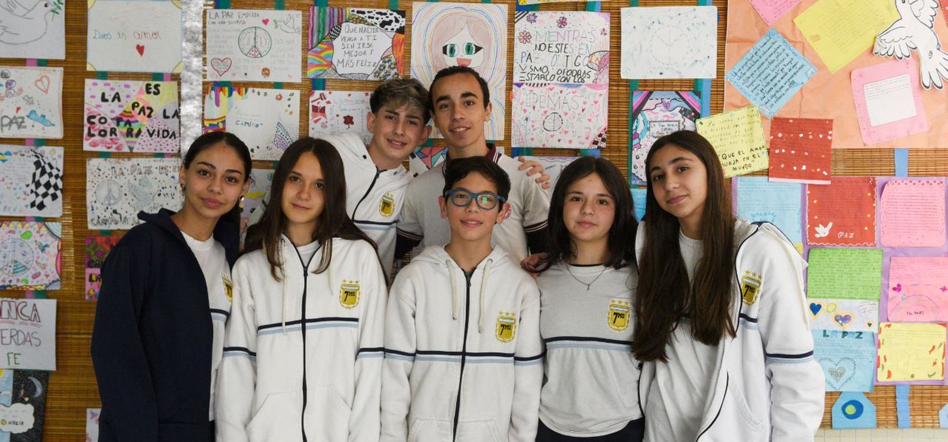 Cartas de Lectores de estudiantes que escriben por la paz y contra la inseguridad