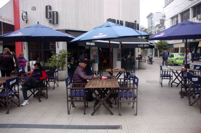Gastronómicos: por la baja respuesta de la gente, pidieron extender el horario hasta la 1