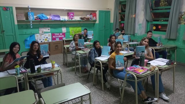 “El paraguas que llamamos pedagogía de la memoria involucra propuestas para trabajar durante todo el año de modo transversal”