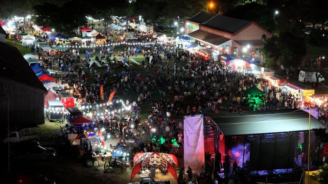 El sábado 8 de febrero será la apertura oficial con El Ballet alemán Biermusikanten y la ceremonia del espiche o destape del barril.