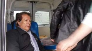 Volcó el micro en el que viajaban Víctor Heredia y sus músicos en la autopista