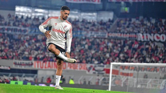 Manu Lanzini es titular en River para enfrentar a Independiente.