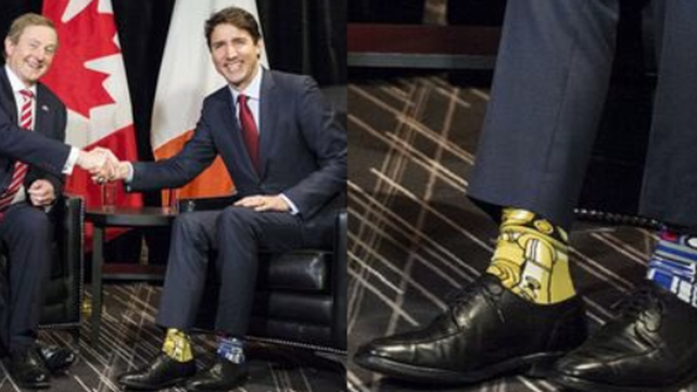 El presidente de Canadá llama la atención con sus llamativas medias