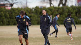El entrenador de Argentina, Scaloni, probará algunos nombres.
