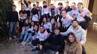 Hay equipo. Estudiantes y docentes&nbsp; de la escuela, junto con los cineastas enviados por Directores Argentinos Cinematográficos.