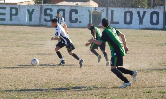 Nacional ganó en barrio Yapeyú y sigue puntero del Torneo Hugo Coronel.