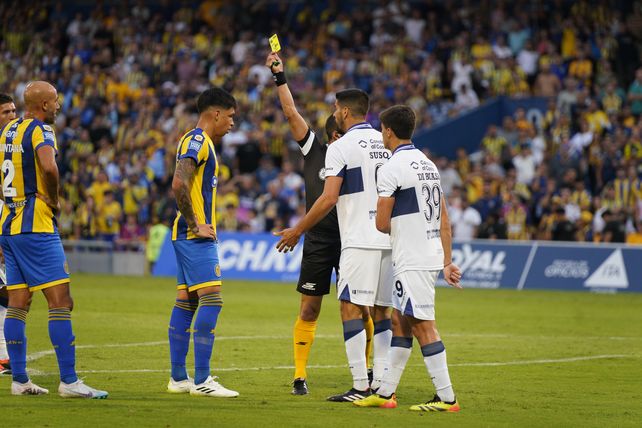 Por la 10ª fecha, Central venció a Gimnasia en el Gigante con arbitraje de Andrés Merlos.