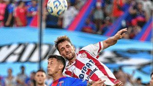 Unión no arrancó en este torneo, apenas sumó un punto sobre nueve y el sistema táctico parece agotado.