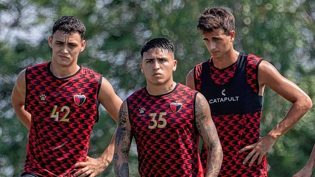 El primer equipo titular que plantó Falcioni en Colón le ganó un amistoso a la Reserva.