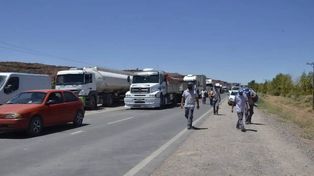 Neuquén: piquetes de vecinos y mapuches bloquearon Vaca Muerta