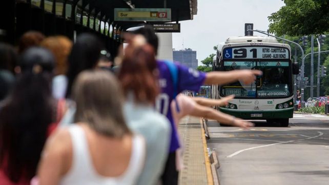 Una nueva ronda de filtros a los subsidios al transporte urbano de pasajeros.