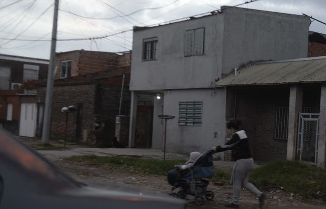 La casa de dos plantas que se levanta en Franklin al 7900 y que ya recibió dos ataques a tiros.