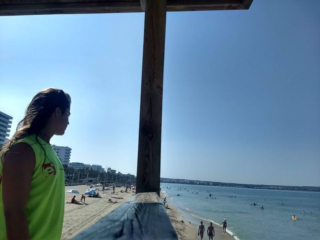 No soy una heroína, eso salió del corazón, dijo la guardavidas rosarina que salvó a un chico en Palma de Mallorca