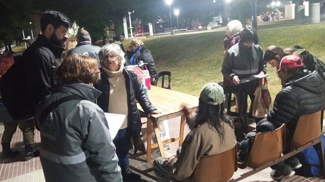 La Municipalidad de Paraná promueve el cuidado de la salud de las personas en situación de calle. Vacunan contra la gripe y dan medicamentos&nbsp;