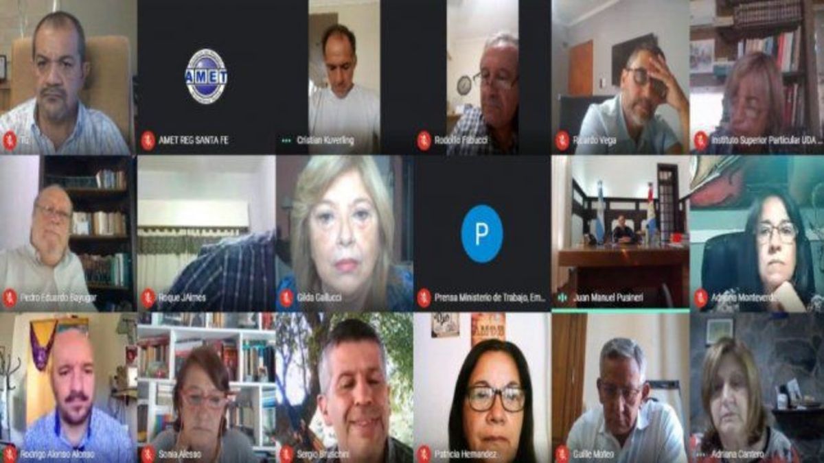 La provincia ofrecerá a los docentes un aumento salarial cercano al 30 ...