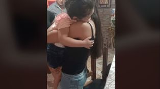 La hija de Huguito Flores fue dada de alta y se reencontró con su hermana