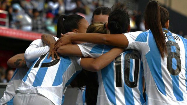 Argentina debutó con triunfo en la Copa América: gran asistencia de la crespense Agostina Holzheier
