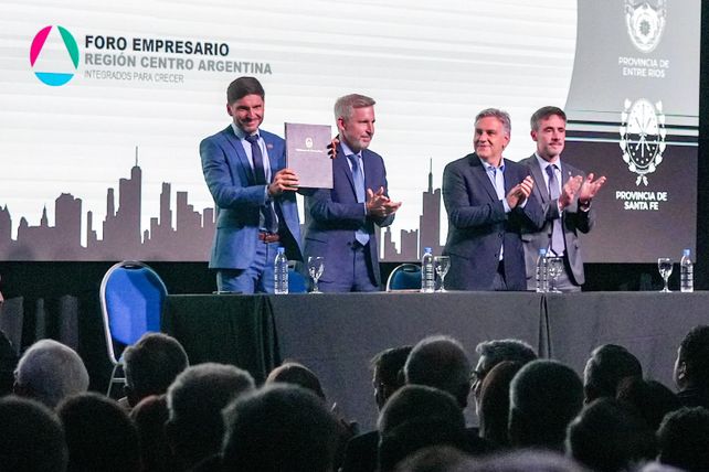 La Región Centro completa: Pullaro