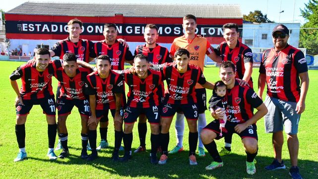 Unión de Alvarez. El rojinegro viene de ganar en el debut ante Oriental por 3 a 2.&nbsp; Su parcialidad no puede asistir al estadio Santa Rosa.&nbsp;