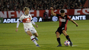 Marcelo Esponda, en un partido entre Newell’s y Tigre de 2022. El mediocampista llega de ser campeón con Aldovisi y ascendió.