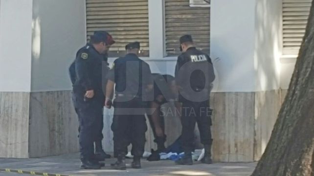 Un bulto extraño en una de las entradas al Concejo generó alarma entre los vecinos