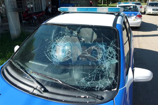 Tiros, detenidos, un policía herido y un arma secuestrada en el barrio Nueva Pompeya