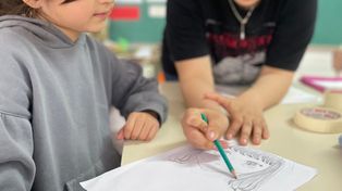 Entre las actividades que allí se desarrollan, la&nbsp;Biblioteca impulsa&nbsp;dos nuevas iniciativas para ampliar el acceso a la lectura: “Libros en Alas” y la modalidad “Llevate un Libro”.&nbsp;
