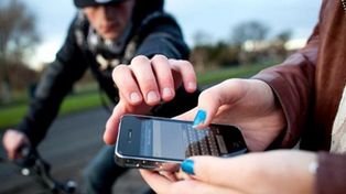 En Argentina roban cinco celulares por minuto y en forma cada vez más violenta