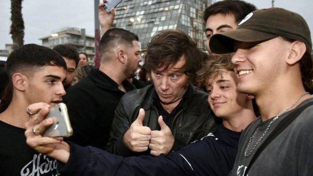 ¿Cómo dialogan las juventudes con la política?