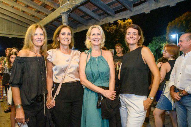 Silvina, María Andrea Casanova, Agnes Ladoirs y Romina Pagano