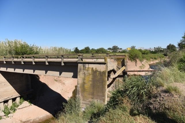 en lista de espera. En 2011 se estudió la reparación del Puente Blanco