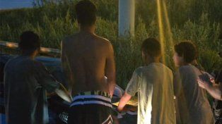 Circunvalación insegura: detienen a un grupo de jóvenes por arrojar piedras a los autos