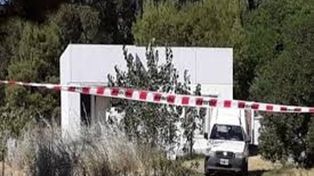 Un hombre golpeó a una mujer y ella lo mató con una cuchilla de cocina