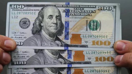 El dólar oficial aumentó 45 pesos en cuatro días y en el primer semestre ya superó a la inflación