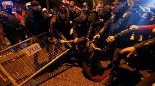 La Policía turca reprimió a mujeres que se manifestaban por el 8M