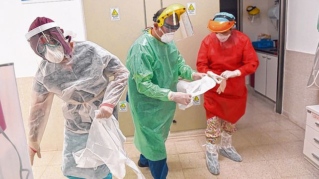 atentos. En los centros sanitarios rosarinos refuerzan las medidas de precauci&oacute;n por el Covid-19.&nbsp; 