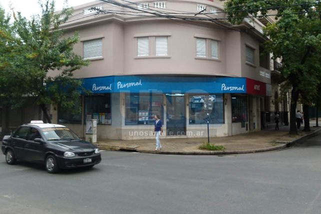 Un menor con permiso de la cárcel de Las Flores robó y lo detuvo la policía