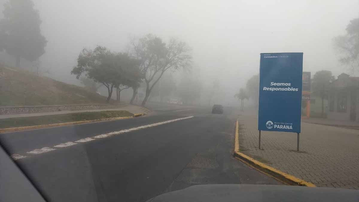 Tránsito: por la niebla, recomiendan circular con precaución