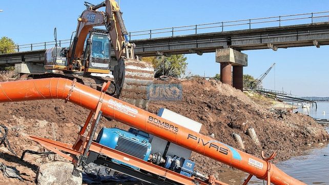 Obras en el Río Paraná