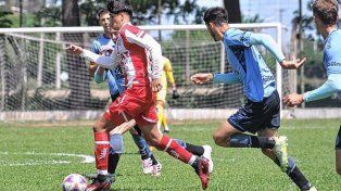 La Reserva de Unión sufrió otra dura derrota ante Belgrano en La Tatenguita