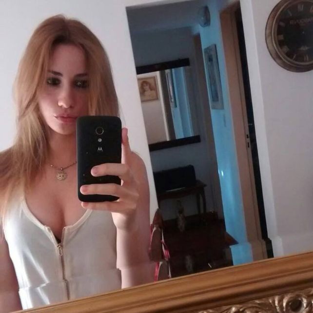 Las primeras fotos de la promotora del escandaloso video con los dos pilotos
