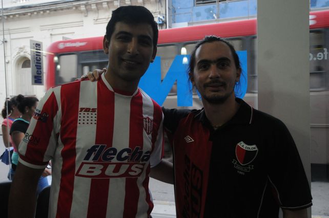 Los equipos santafesinos saludaron a sus hinchas en el Día del Amigo