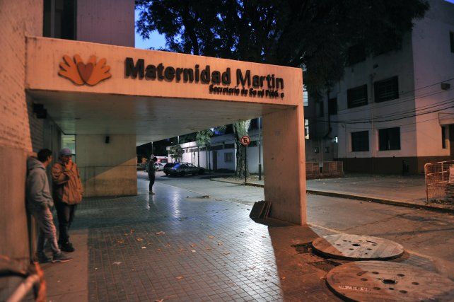 Un bebé se cayó de una incubadora en una maternidad y sufrió traumatismo de cráneo