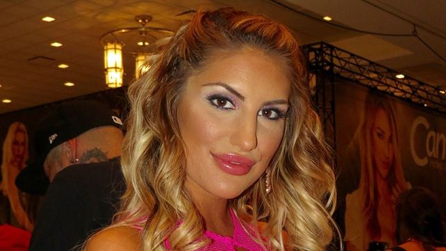 Encontraron Ahorcada A La Porno Star August Ames 