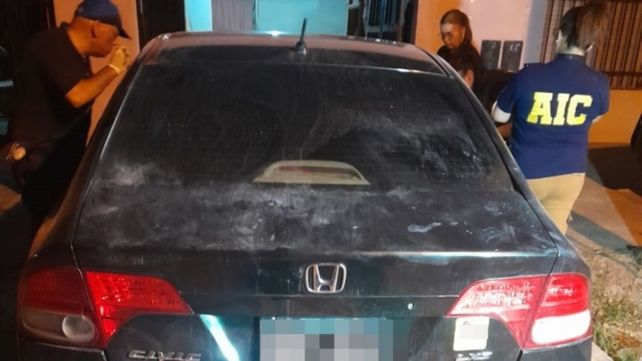 El auto desde donde dispararon contra Máximo Jerez y tres de sus primos. El pibe de 11 años de la comunidad Qom murió desangrado.